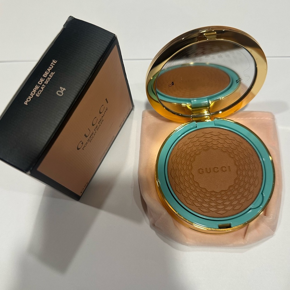 Gucci - Picture 2 of 3